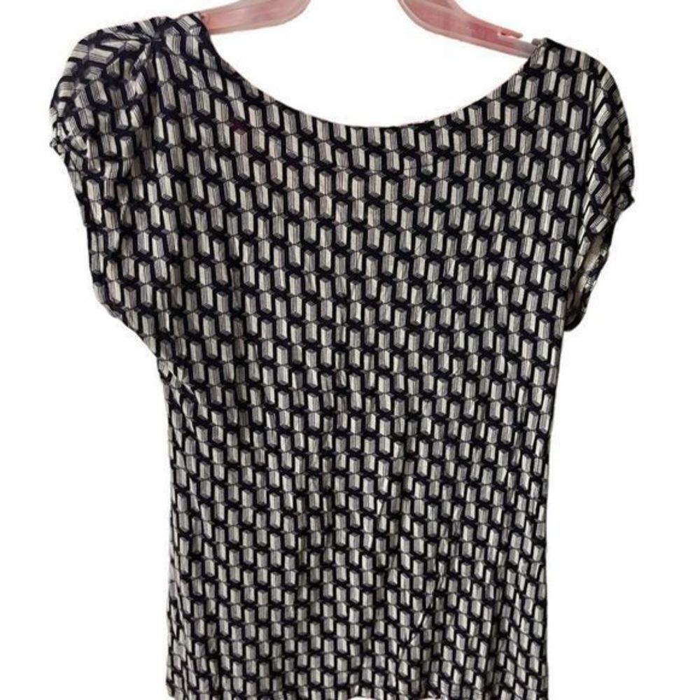 Banana Republic women’s short sleeve top size small - Picture 2 of 6